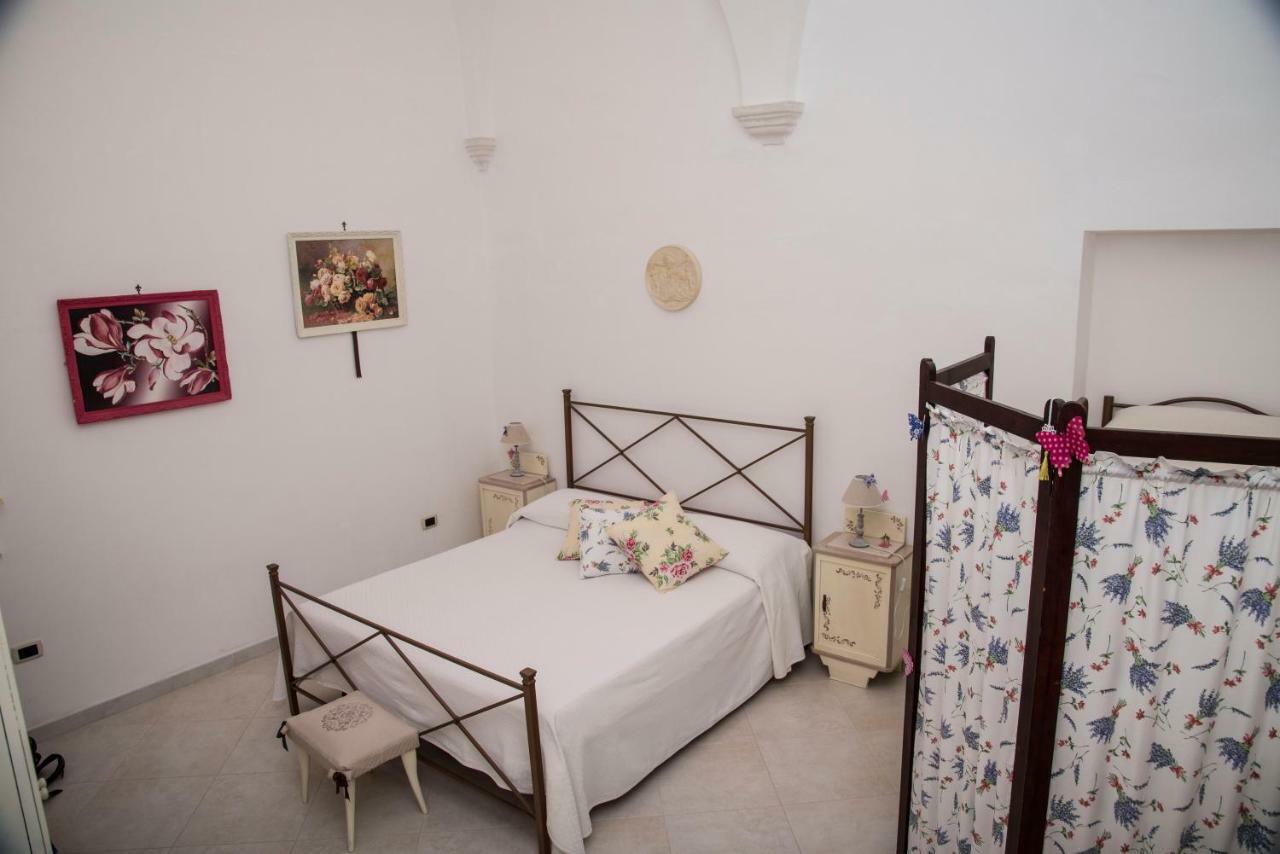 B&B A Due Passi Martina Franca Exterior foto